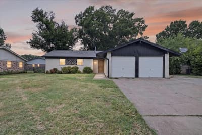 5202 Cloyce Court, North Richland Hills TX 76180