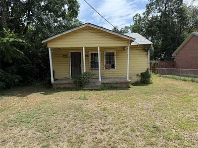2318 Macon Street, Dallas TX 75215