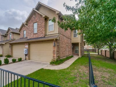 1947 Sherburne Street, Lewisville TX 75067