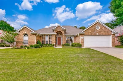 2304 Castlegate Drive, Corinth TX 76210