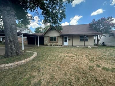 245 Pimlico Way, Saginaw TX 76179