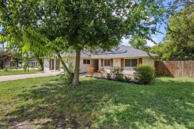 878 N Main Drive, Van Alstyne TX 75495