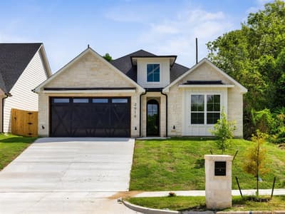 2918 NW 20th Street, Fort Worth TX 76106