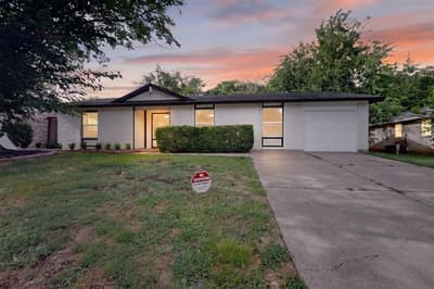 1402 Shelmar Drive, Arlington TX 76014