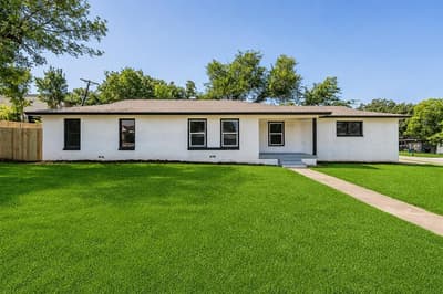 5558 Meadowbrook Drive, Fort Worth TX 76112
