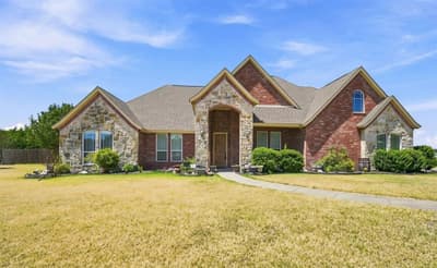 429 Rugged Drive, Red Oak TX 75154 - Photo 2