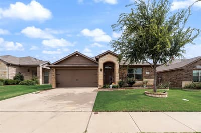 925 Walls Boulevard, Crowley TX 76036