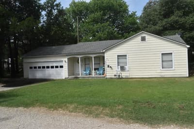 1015 Winkler Street, Ennis TX 75119