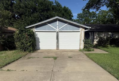 1410 Oakbrook Street, Lancaster TX 75134
