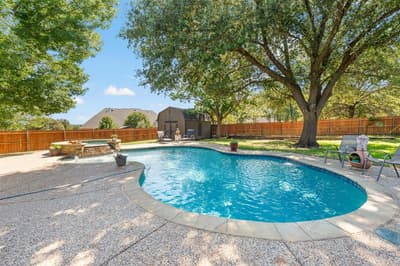 7500 Parker Drive E, Burleson TX 76028