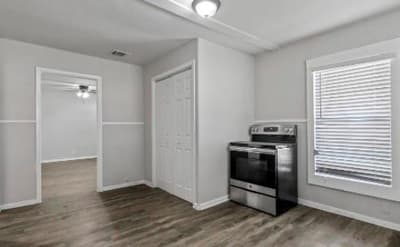 122 Ramsey Avenue, Cleburne TX 76031 - Photo 5