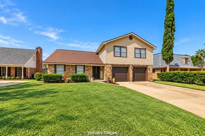 9916 VILLAGE GREEN, Shreveport LA 71115