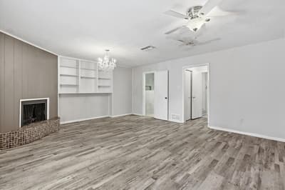 981 Chateau Valee Circle, Bedford TX 76022 - Photo 4