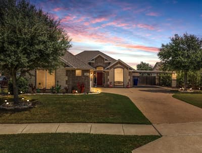 219 Oak Meadow Trail, Waco TX 76657