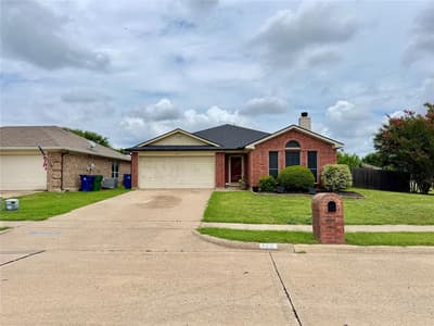 123 Breanna Way, Waxahachie TX 75165