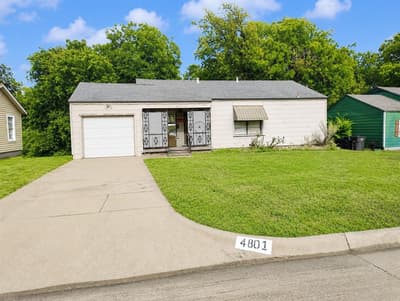 4801 Marks Place, Fort Worth TX 76116