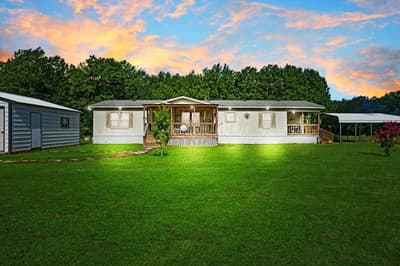 1022 County Road 2295, Telephone TX 75488