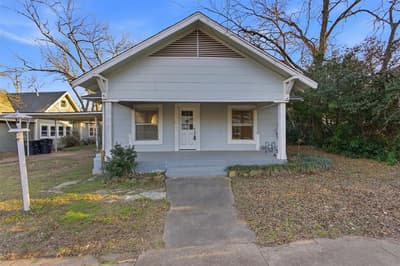 405 College Street, Cleburne TX 76033