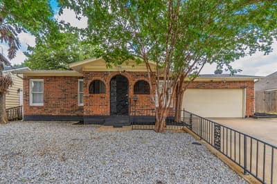 5504 Wainwright Drive, Fort Worth TX 76112