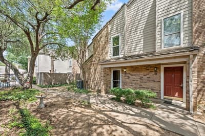 1100 Brighton Drive # D, Arlington TX 76012 - Photo 2