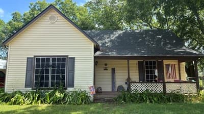 102 E 14th Street, Joshua TX 76058