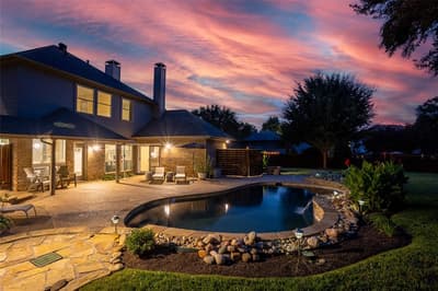 8809 Hedge Row Court, North Richland Hills TX 76182
