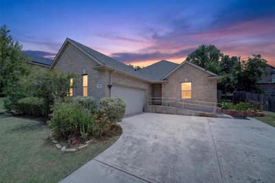 119 Matamoros Street, Grand Prairie TX 75051