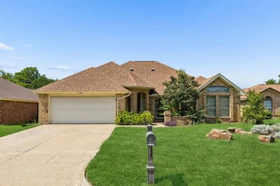 903 Wyndham Place, Arlington TX 76017