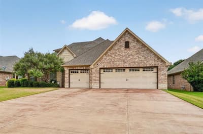 3545 Abes Landing Drive, Granbury TX 76049