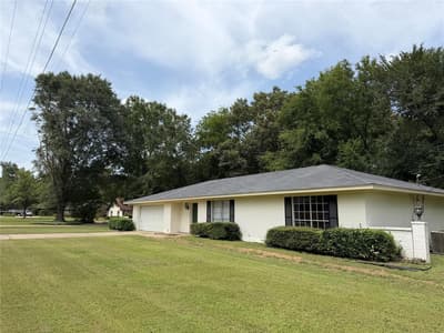 105 Kent Drive, Pittsburg TX 75686 - Photo 2