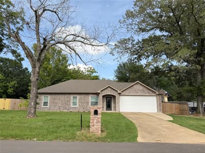 449 Cypress Street, Pittsburg TX 75686 - Photo 2