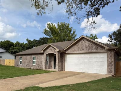 449 Cypress Street, Pittsburg TX 75686 - Photo 3