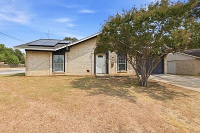 1743 Kingston Drive, Lewisville TX 75067 - Photo 2
