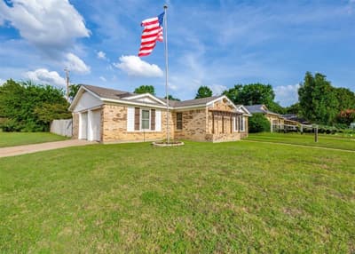 2616 Shady Brook Drive, Bedford TX 76021