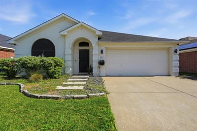 417 Shadow Grass Avenue, Fort Worth TX 76120
