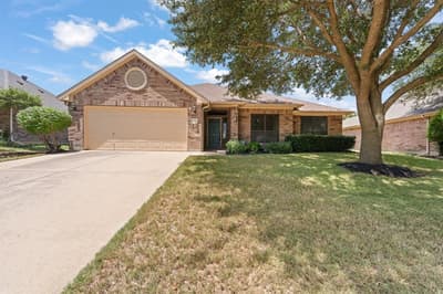 1058 Saint Andrews Drive, Burleson TX 76028