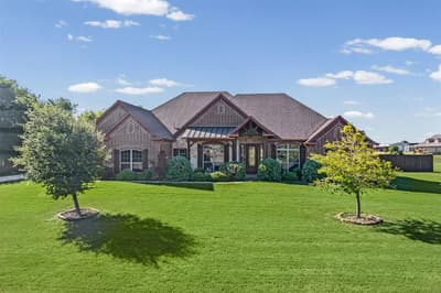 111 Crosswind Drive, Waxahachie TX 75167 - Photo 2