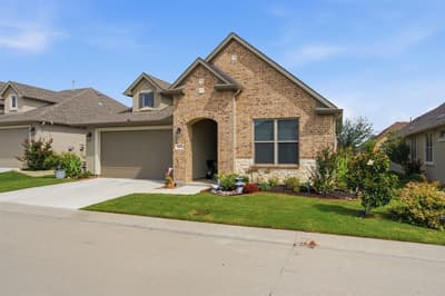 9620 Creekwood Drive, Denton TX 76207 - Photo 2