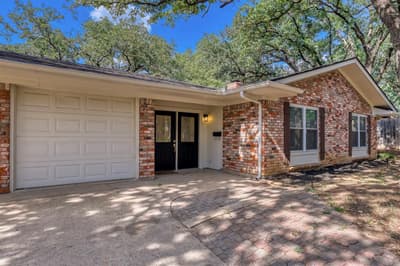 624 Hillview Drive, Hurst TX 76054 - Photo 3