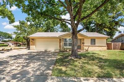 3009 W 11th Street, Irving TX 75060 - Photo 2