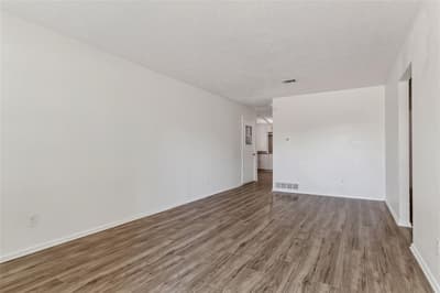 3009 W 11th Street, Irving TX 75060 - Photo 5
