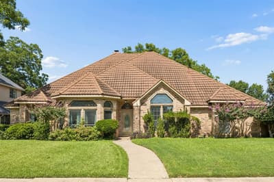 1913 Pecan Ridge Drive, Rowlett TX 75088