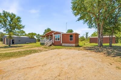 570 Armadillo Court, Granbury TX 76049 - Photo 2