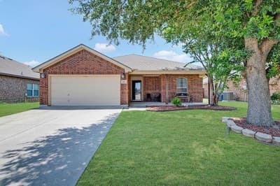 804 Bur Oak Drive, Burleson TX 76028