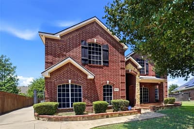 5231 Woodfield Drive, Grand Prairie TX 75052 - Photo 2