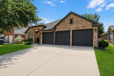 12125 Shadybrook Drive, Fort Worth TX 76244