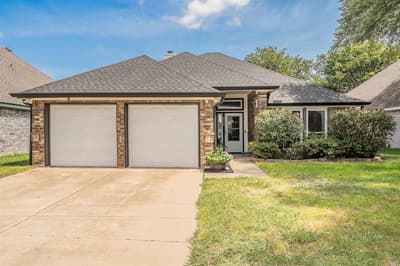 9948 Pack Saddle Trail, Fort Worth TX 76108