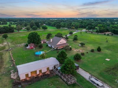 1880 County Road 2610, Bonham TX 75418