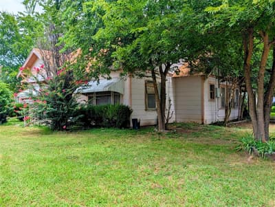 1000 N Morris Street, Gainesville TX 76240 - Photo 2