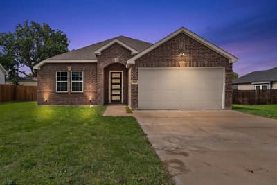 3830 McDougal Street, Greenville TX 75401